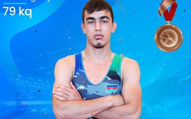 Güləşçimiz Avropa çempionu oldu