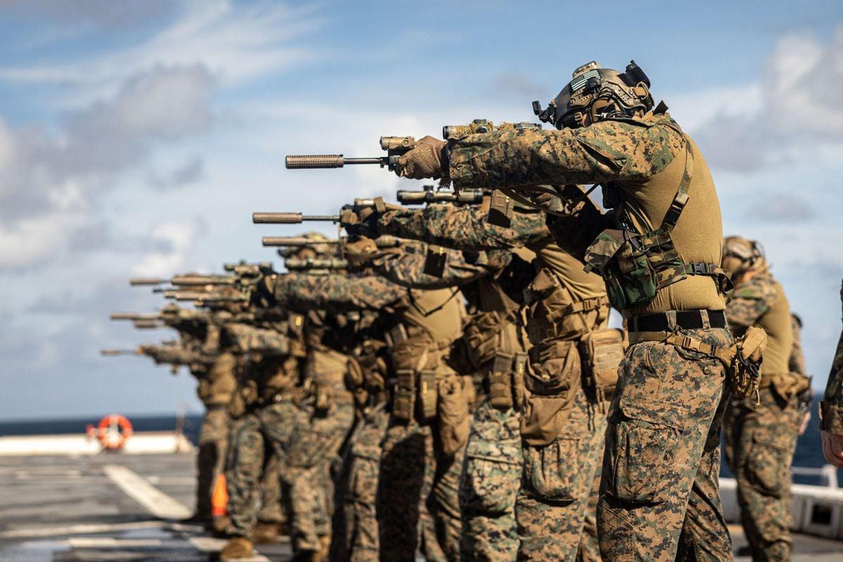 ABŞ quru əməliyyatlarına hazırlaşır: Əsgərləryola düşüb