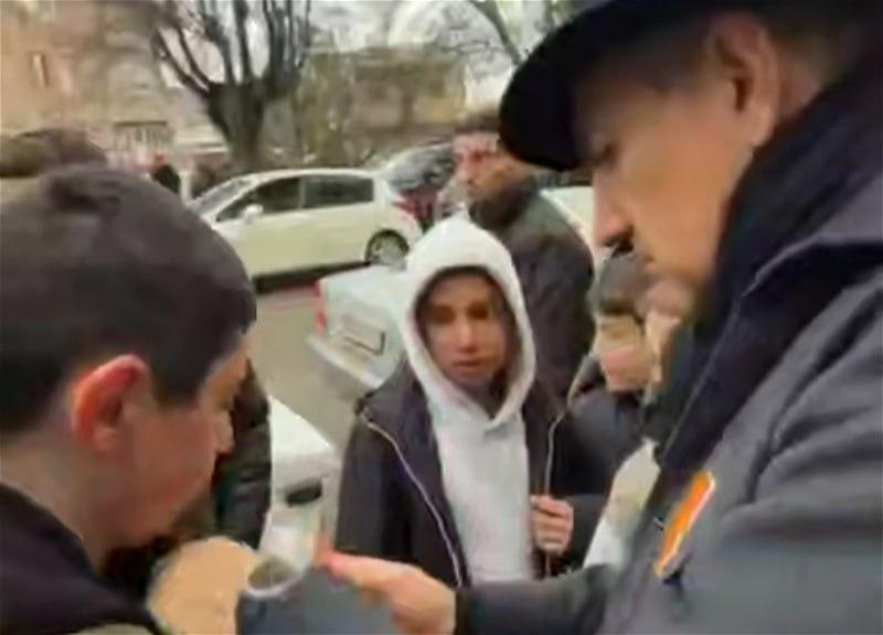 Paşinyan uşaqlara "real Ermənistan" xəritəsi hədiyyə etdi - VİDEO