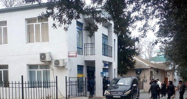 Azərbaycanda kişi poçtda dünyasını dəyişdi