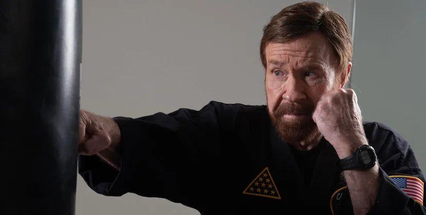 Döyüş filmləri əfsanəsi Çak Norris vəfat etdi