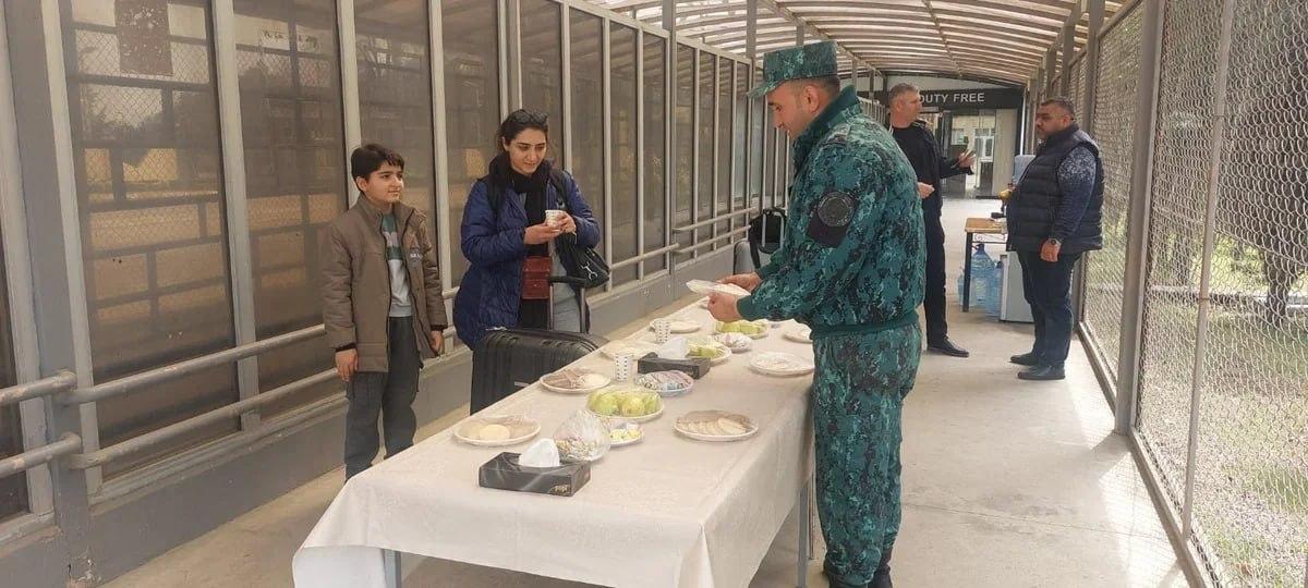 İrandan Azərbaycana indiyədək 2 921 nəfər təxliyə olunub - FOTO