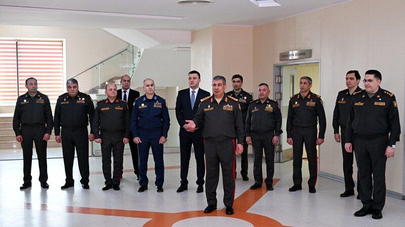 Müdafiə Nazirliyinin rəhbərliyi hərbi hospitalda olub
