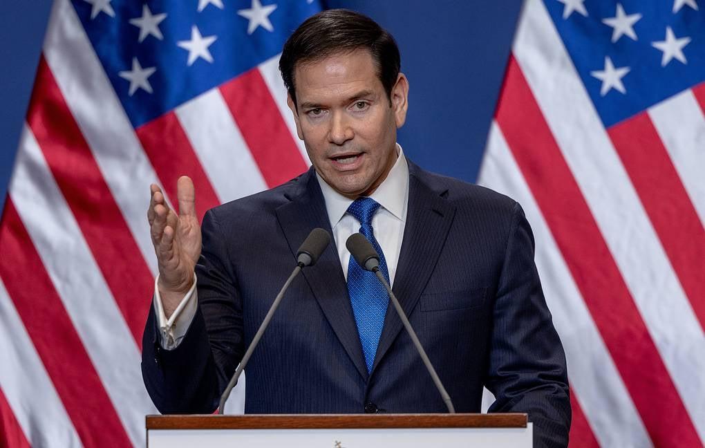 İran gəmiçiliklə bağlı təhdidləri dayandırdıqdan sonra Hörmüz boğazı açıla bilər – Rubio