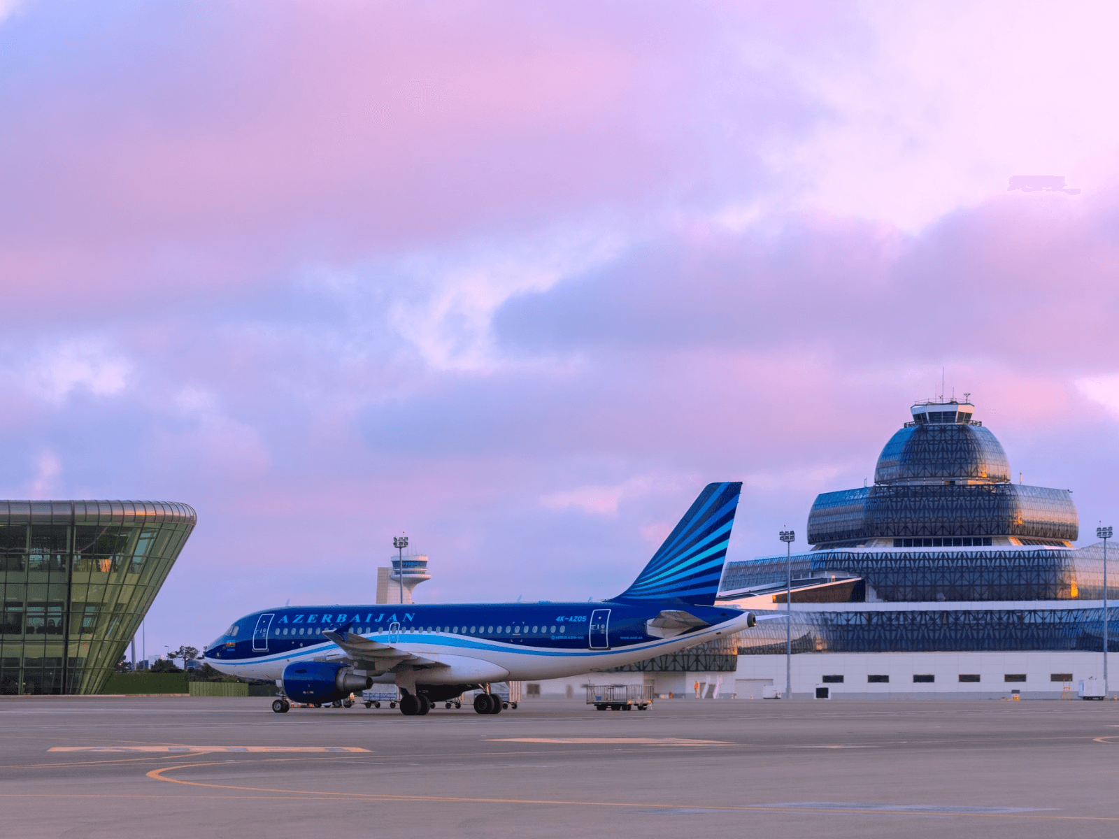 Azərbaycanda mülki aviasiya xidmətlərinin tarifləri təsdiqlənib