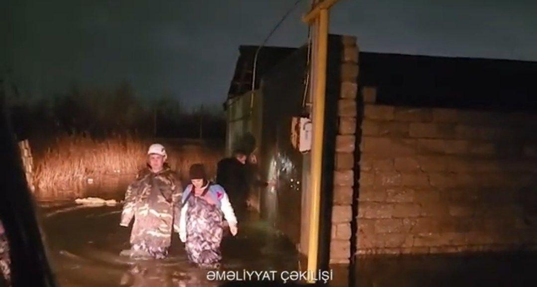 Su basmış ərazilərdən 118 nəfər təxliyə edilib - VİDEO