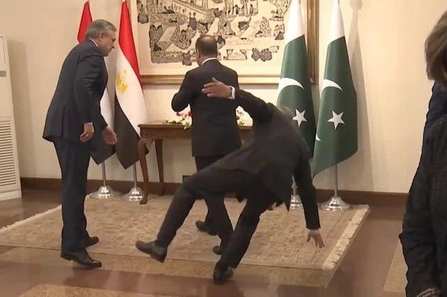 Hamı bu VİDEODAN danışır