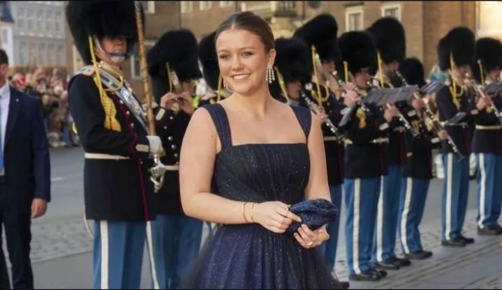 Şahzadə İzabella hərbi xidmət keçəcək