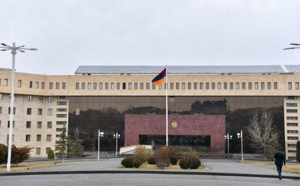 Ermənistanda poliqonda partlayış - Ölən və yaralanan var