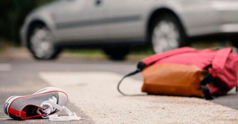 16 yaşlı qızı maşın vurdu