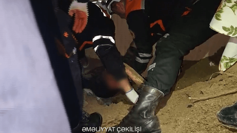 Bakıda yaşayış evi çökdü -Xəsarət alan var