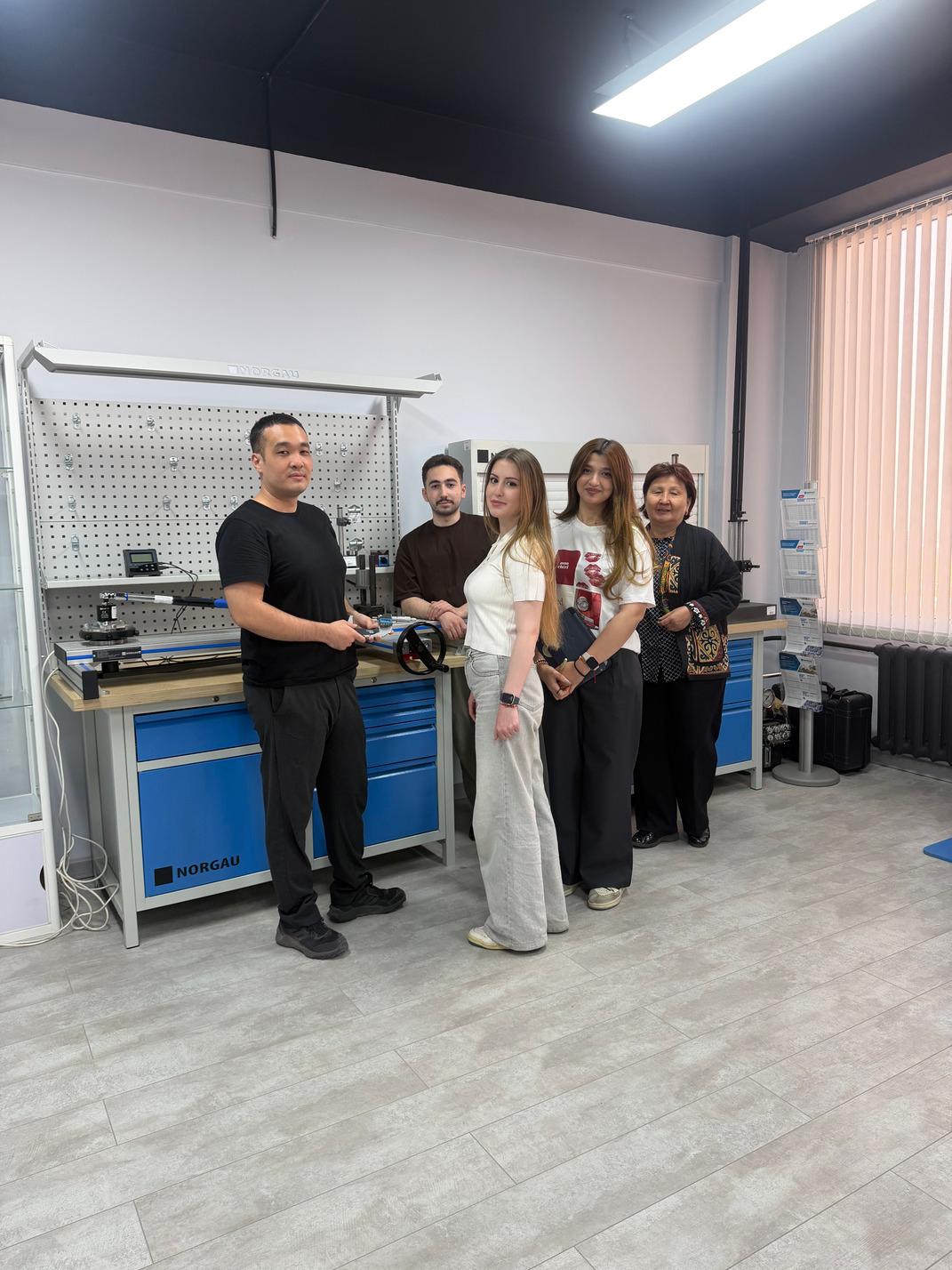 Satbayev Universitetində təhsil alan 29 ADNSU tələbəsi ilə görüş keçirilib