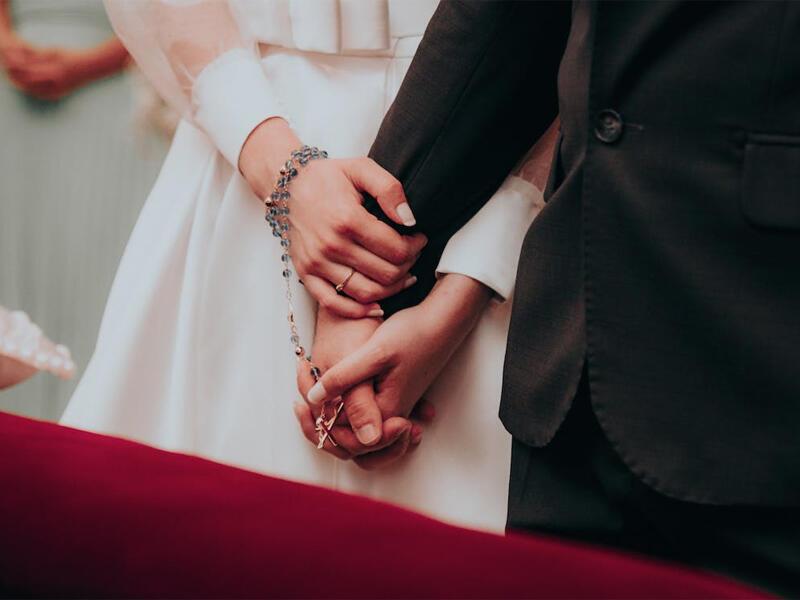 Toyda bəy gəlinə şillə vurdu - Anasının reaksiyası DİQQƏT ÇƏKDİ - VİDEO