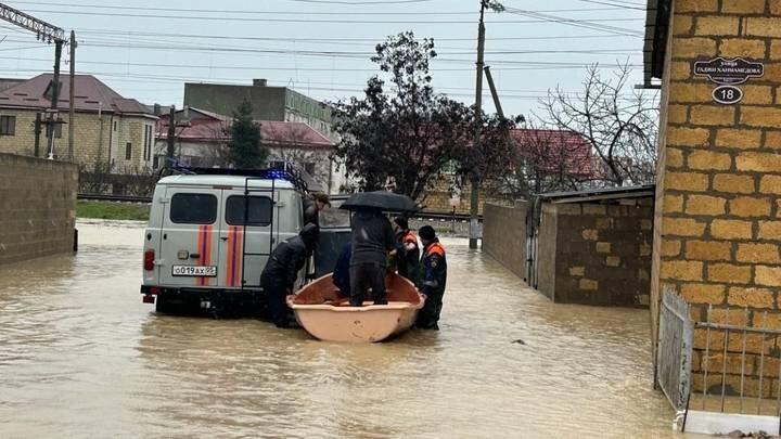 Dağıstanda aramsız yağışlar: ölənlər var
