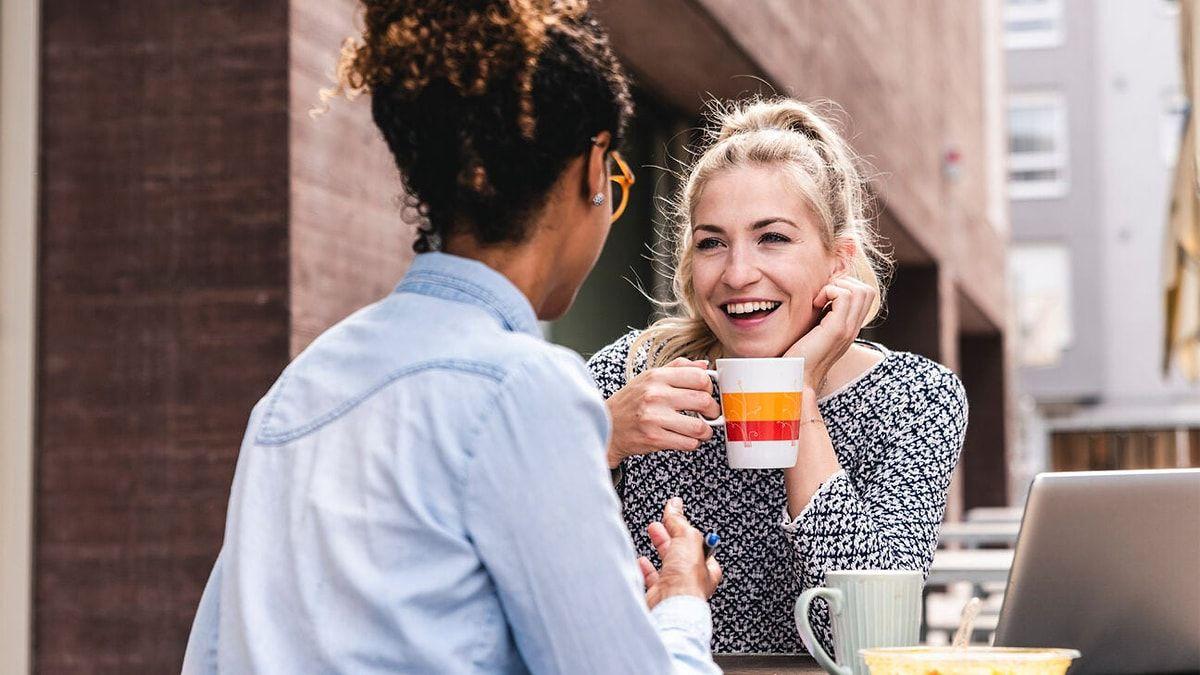 Psixologiyaya görə tez-tez danışmaq nə deməkdir?