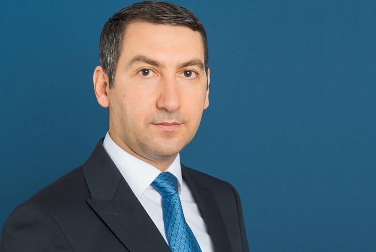 Prezidentin yüksək vəzifə verdiyi general kimdir? - DOSYE