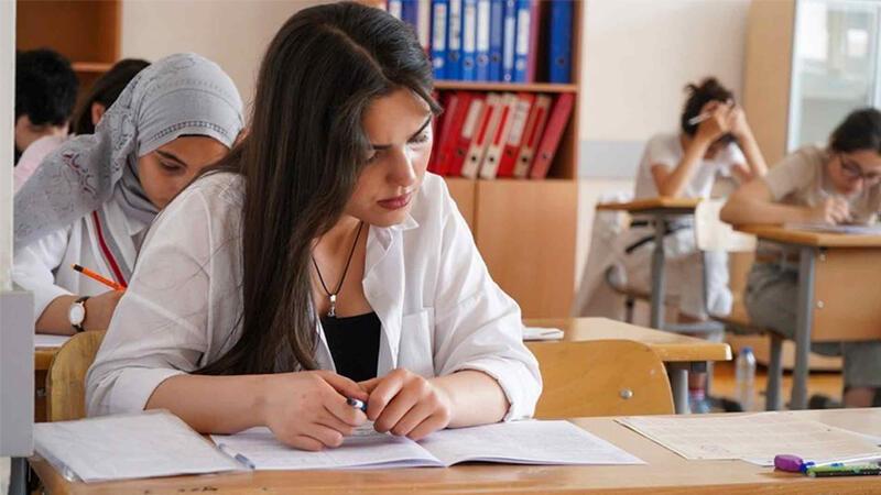 İmtahan çətinliyi barədə valideynlərə MESAJ