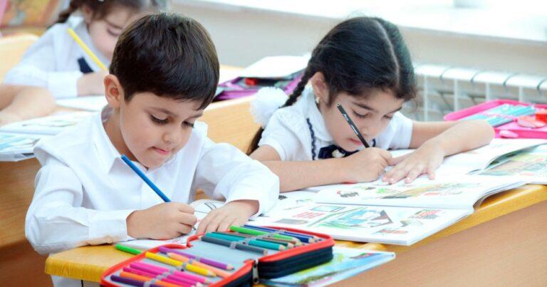 DİQQƏT: İbtidai siniflərdə dərslər bu saatda başlaya bilər