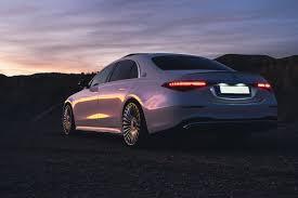 Qohumunun məzarının yanında "Mercedes" basdırdı