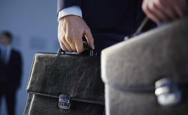 Dövlət qurumunda bəzi şöbələr ləğv edildi