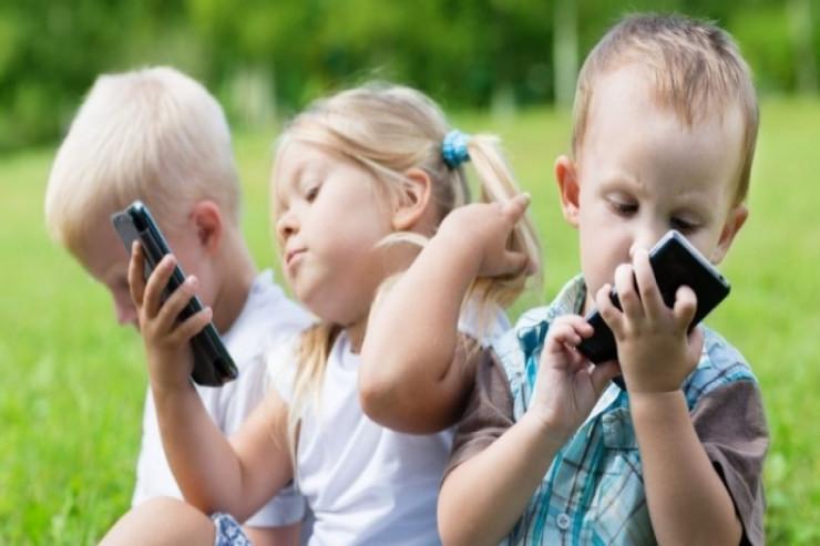 Bu ölkədə uşaqlar üçün sosial şəbəkə qadağası işə yaramadı