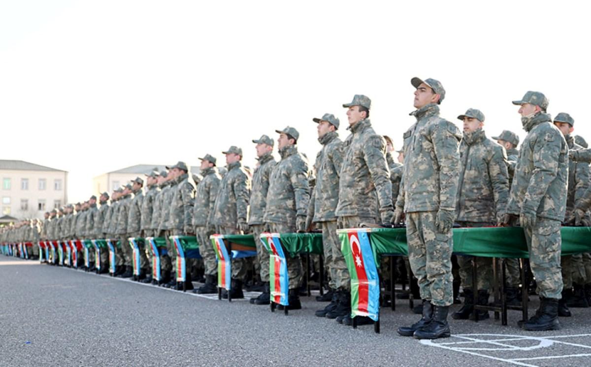 Prezident hərbi xidmətlə bağlı qanuna dəyişikliklər etdi