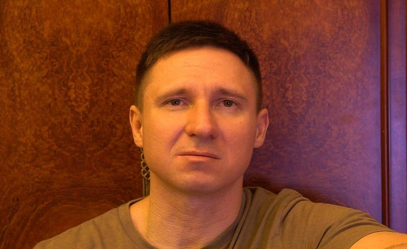 Yuxularını kontrol etmək üçün beynini deşdirən adam