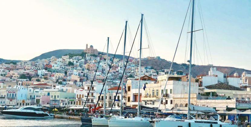 Turistlər bir ay ödənişsiz yeməklə istirahət edə bilərlər: Yalnız bir şərtlə