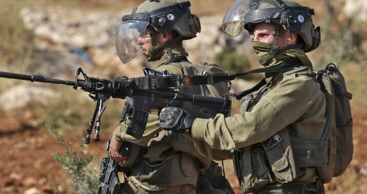 İsrail ordusu Qəzzada iki silahlının öldürüldüyünü açıqlayıb