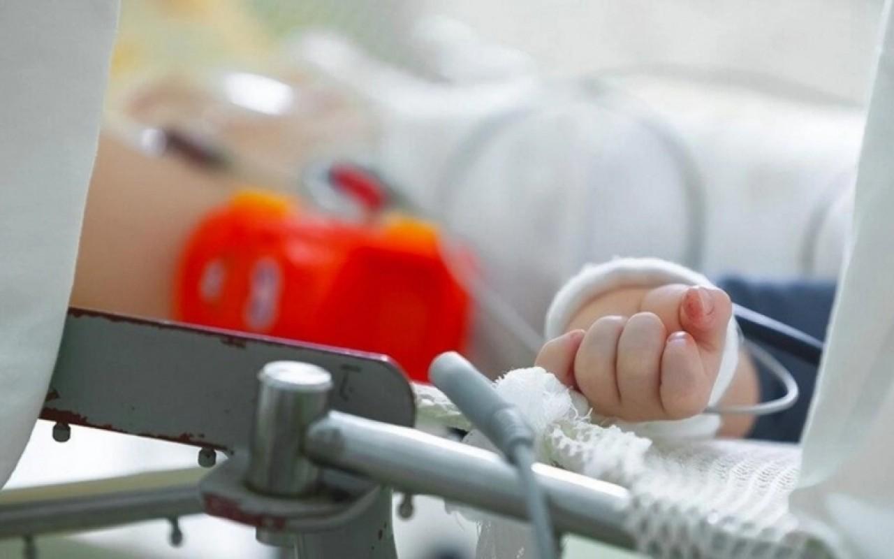 Qaradağda 1 yaşlı körpəqızdırmadan ölüb