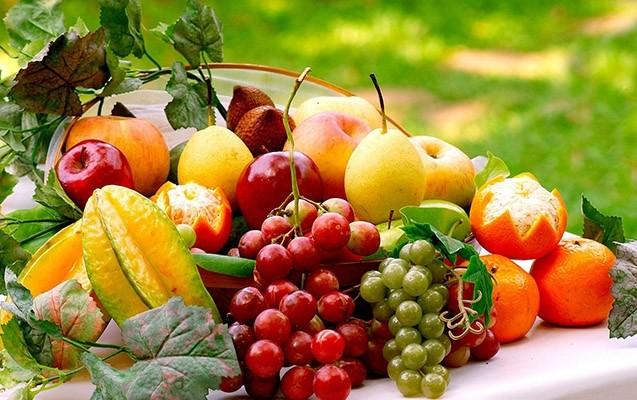 Diyetdə olarkən hansı meyvələri yemək olar? - Bəziləri kökəldirmiş...