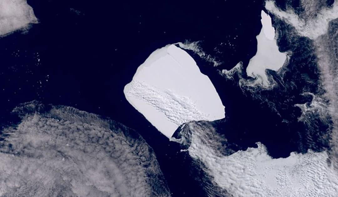 Dünyanın ən böyük aysberqi məhv oldu