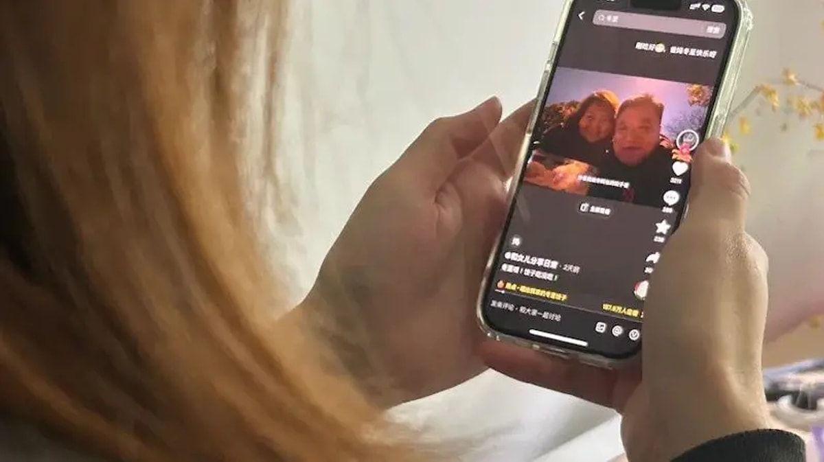 Emosional boşluğun son nöqtəsi: "Virtual valideynlər"