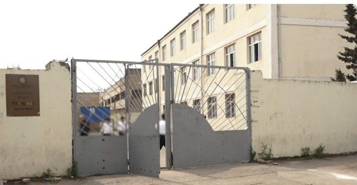 Bakıda məktəbin qarşısındaİNSİDENT - VİDEO