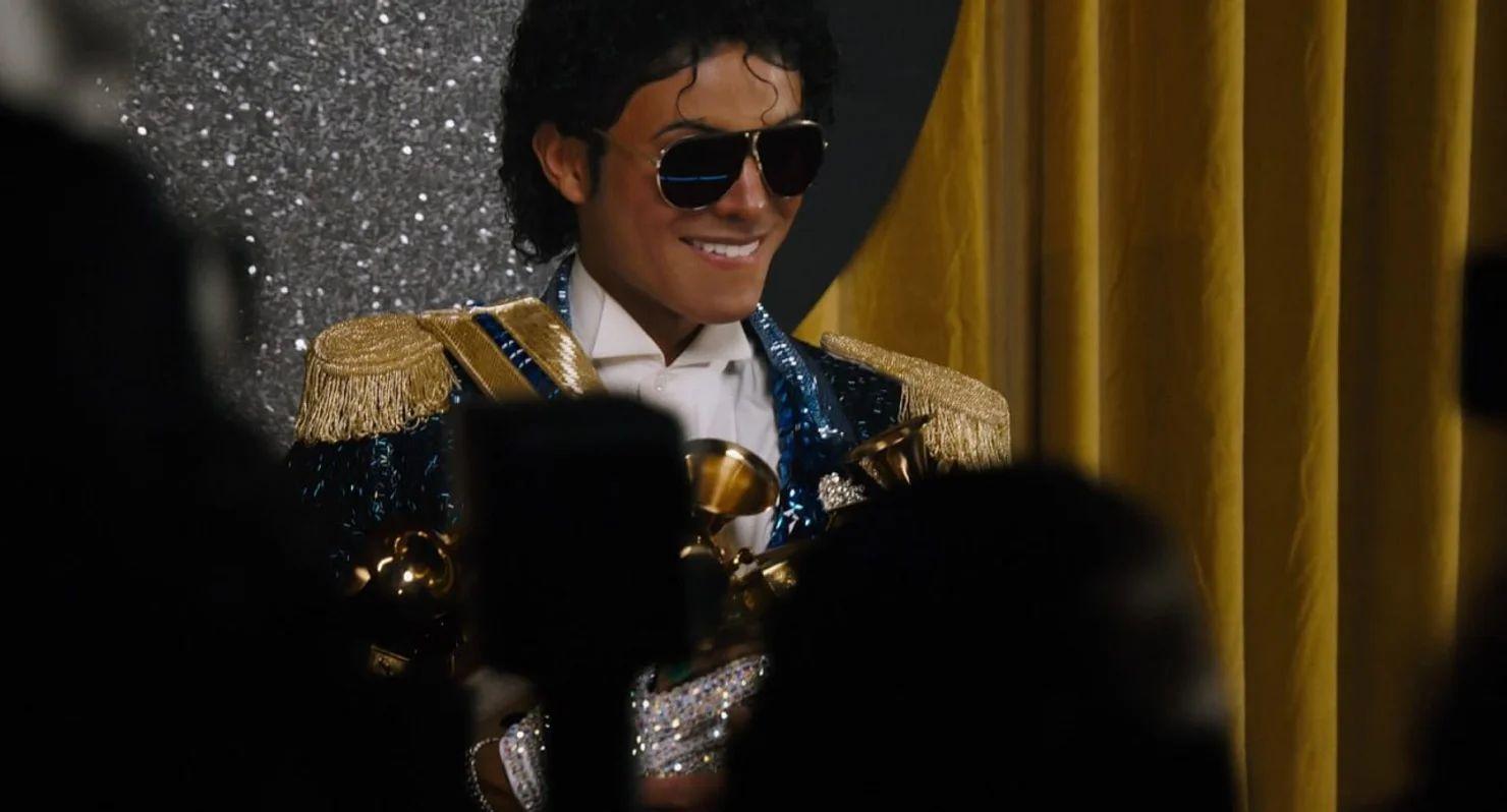 Maykl Ceksonun qardaşı oğlu əmisini canlandırdı - FOTOLAR