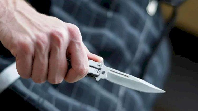 Ata və oğul 42 yaşlı kişini bıçaqladı