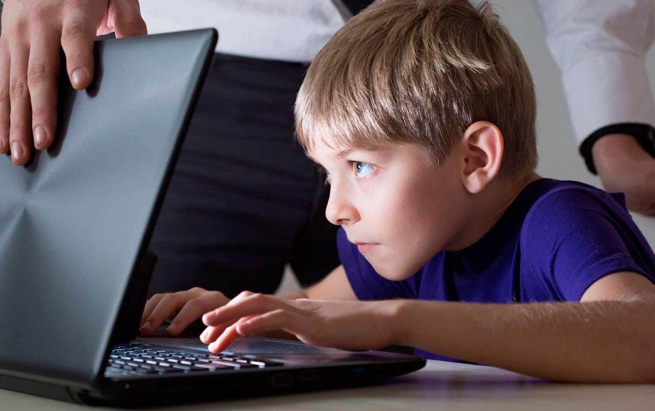 Türkiyədə də uşaqlar üçün sosial şəbəkələr qadağan edildi