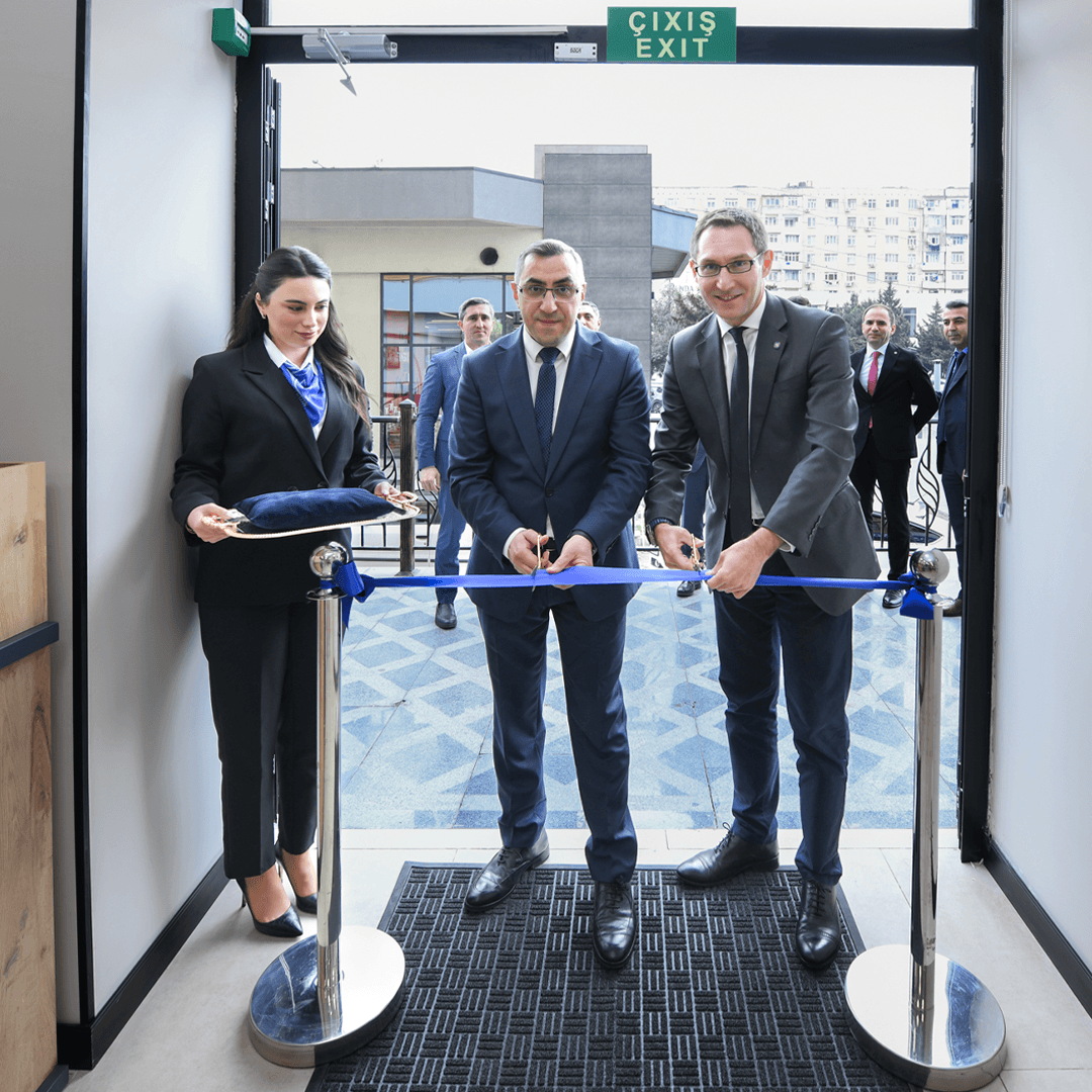 AccessBank "Həzi Aslanov" filialını yeni konseptdə müştərilərə təqdim etdi
