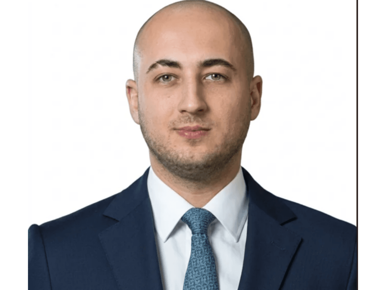 Nazir aparat rəhbəri və müşavir təyin etdi