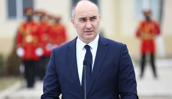 Sabiq müdafiə naziri həbs edildi