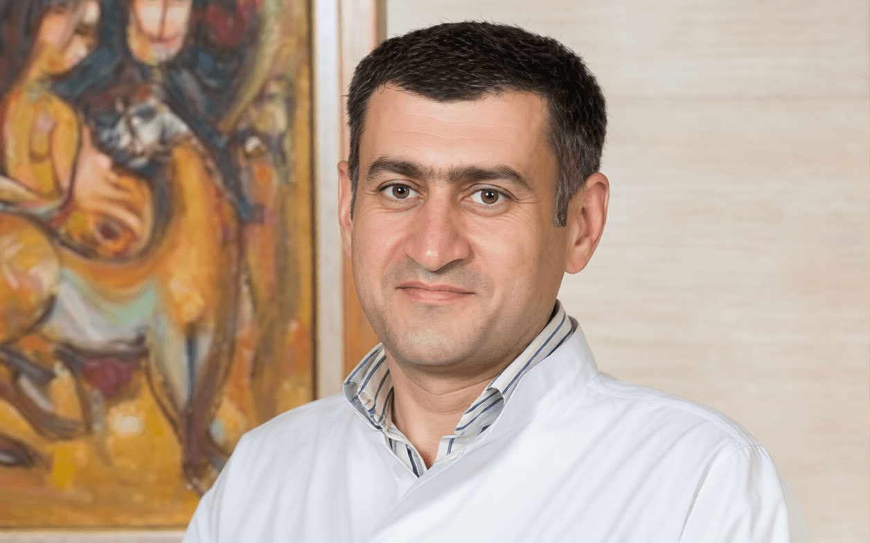 "Təcili yardım"ın rəhbəri bu şəxs OLDU