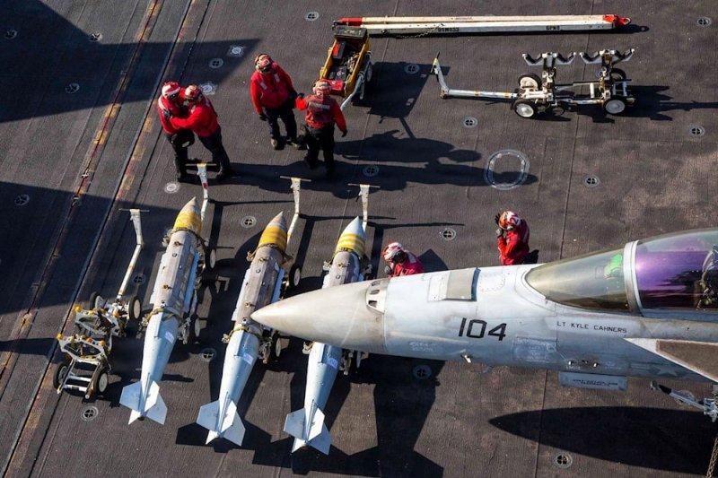 ABŞ-nin arsenalı tükənir: Raketlər hara yoxa çıxdı?