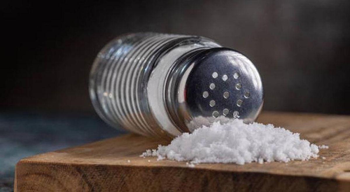 Duz qablarının altındakı dişli naxışlar nədir?