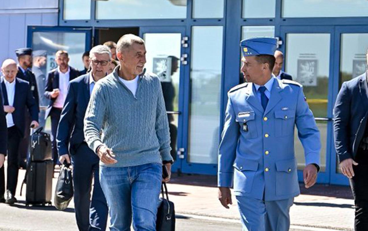 Andrey Babiş Azərbaycana gəlir- FOTO