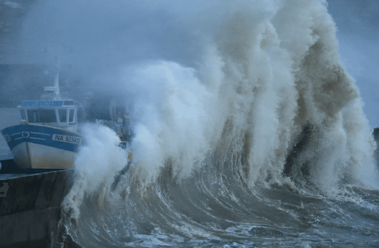 Hava ilə bağlı XƏBƏRDARLIQ - Dalğaların hündürlüyü 4.5 metrə çatacaq