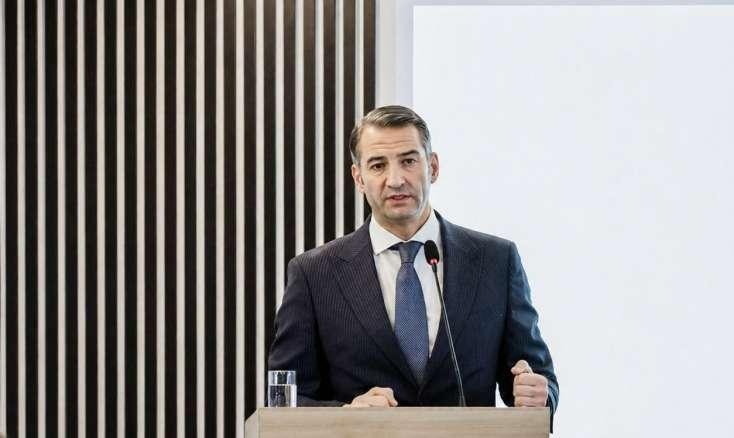 Nazirin yüksək vəzifə verdiyi Xəlilov kimdir?