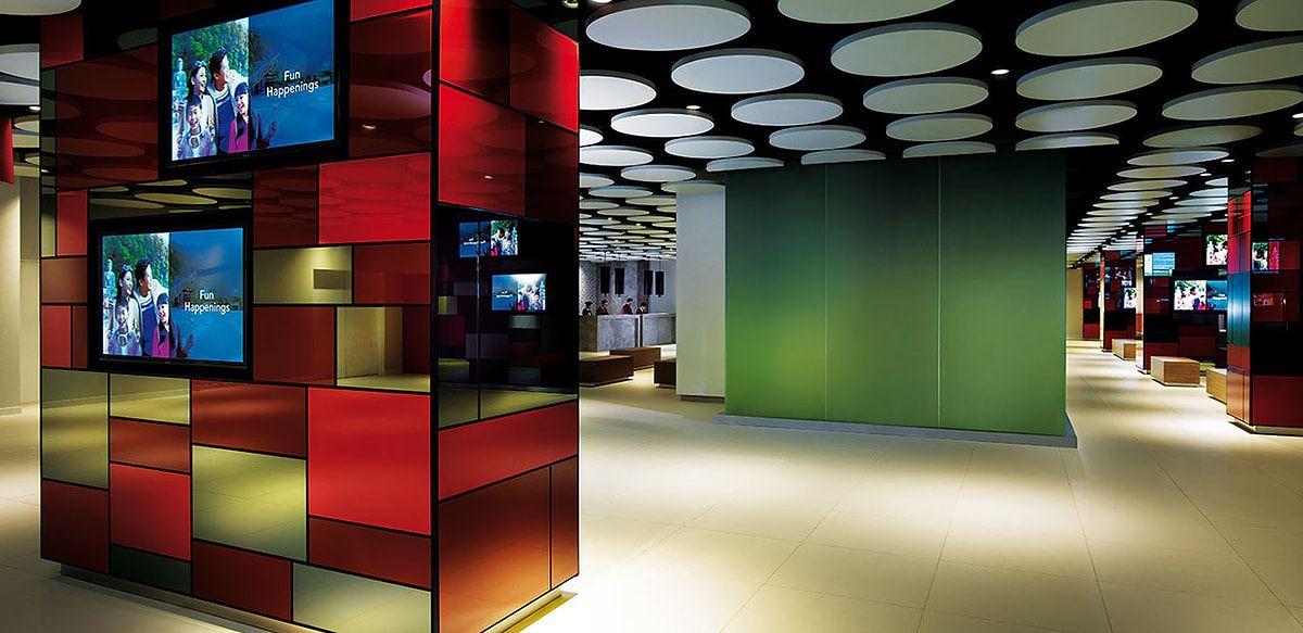 7351 otaqlı nəhəng tikili: Daxil olan burada itir