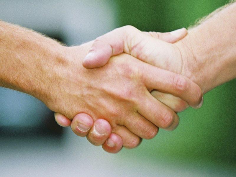 Əl sıxmaq: Ovcunuzda gizlənən bioloji yaş testi