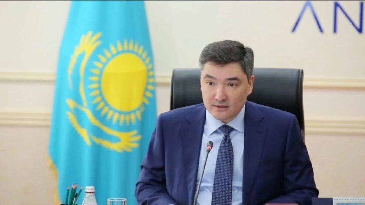 Oljas Bektenov Azərbaycana səfər edəcək