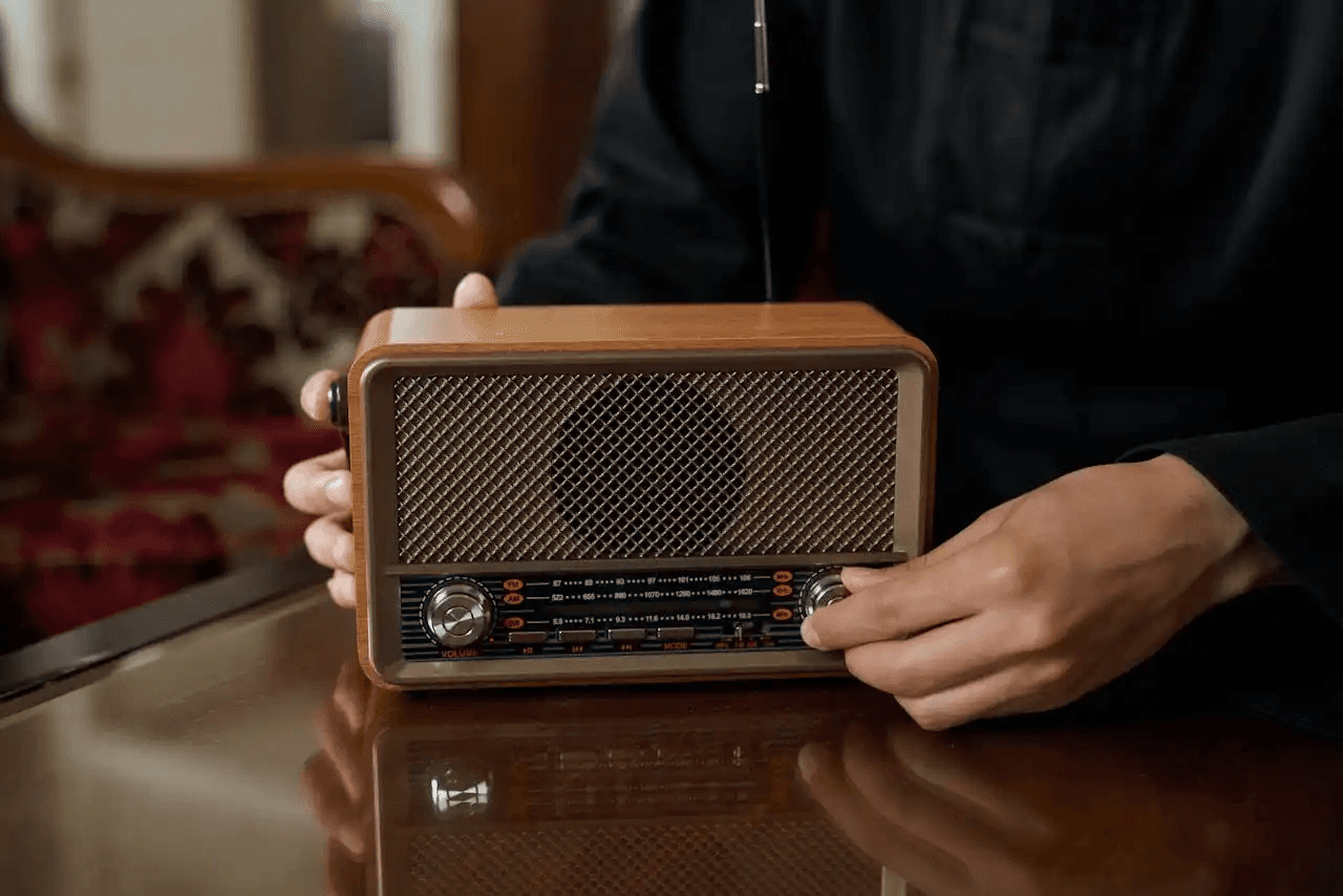 7 may Radio Günüdür
